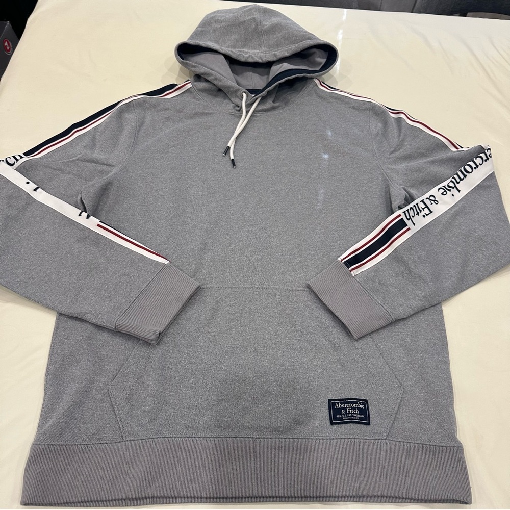 Abercrombie & Fitch Grey Sweatshirt